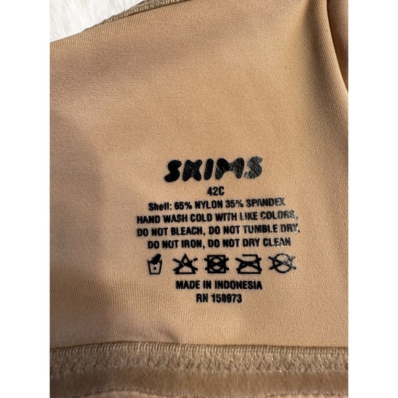 SKIMS Bra 42C Underwire Unlined Full Coverage Cup Back Closure Beige Nude - Picture 9 of 10